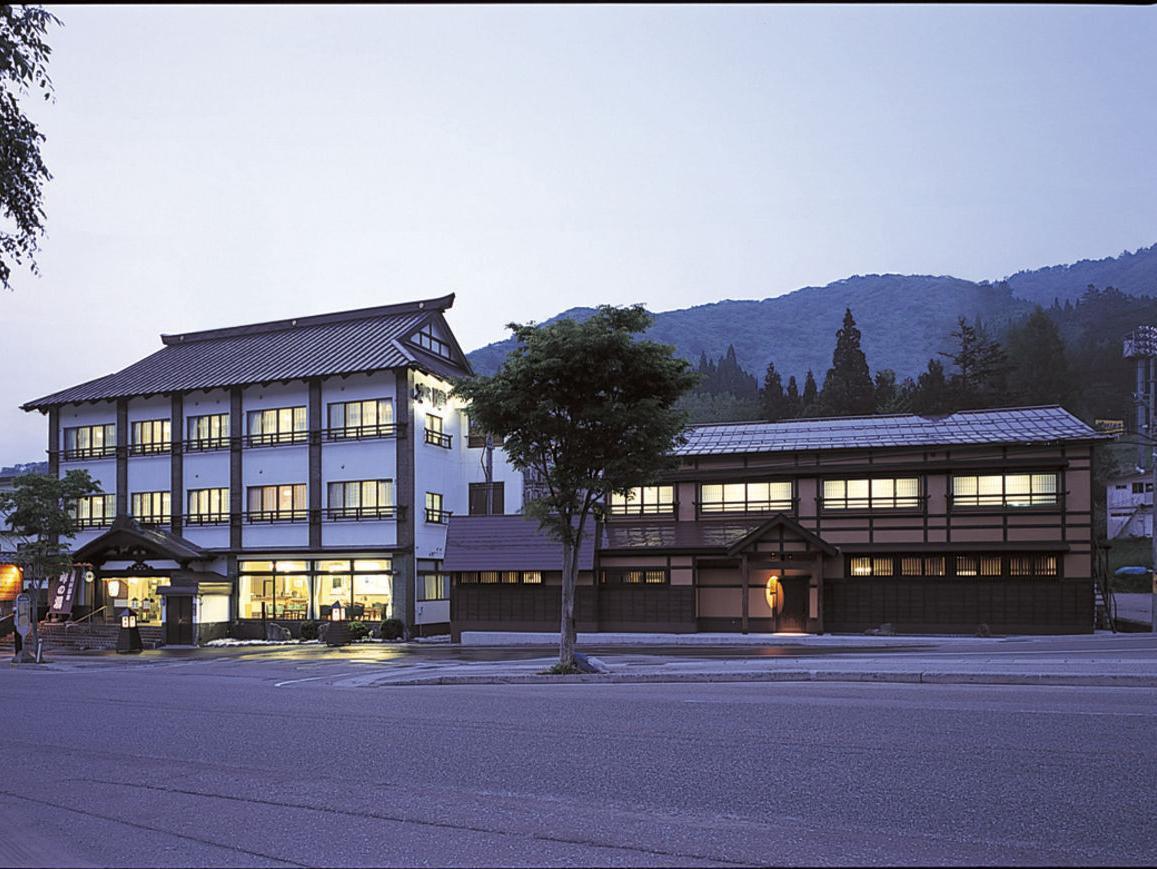 Mikunitoge Onsen Oyado Honjin Hotel Yuzawa  Exterior foto